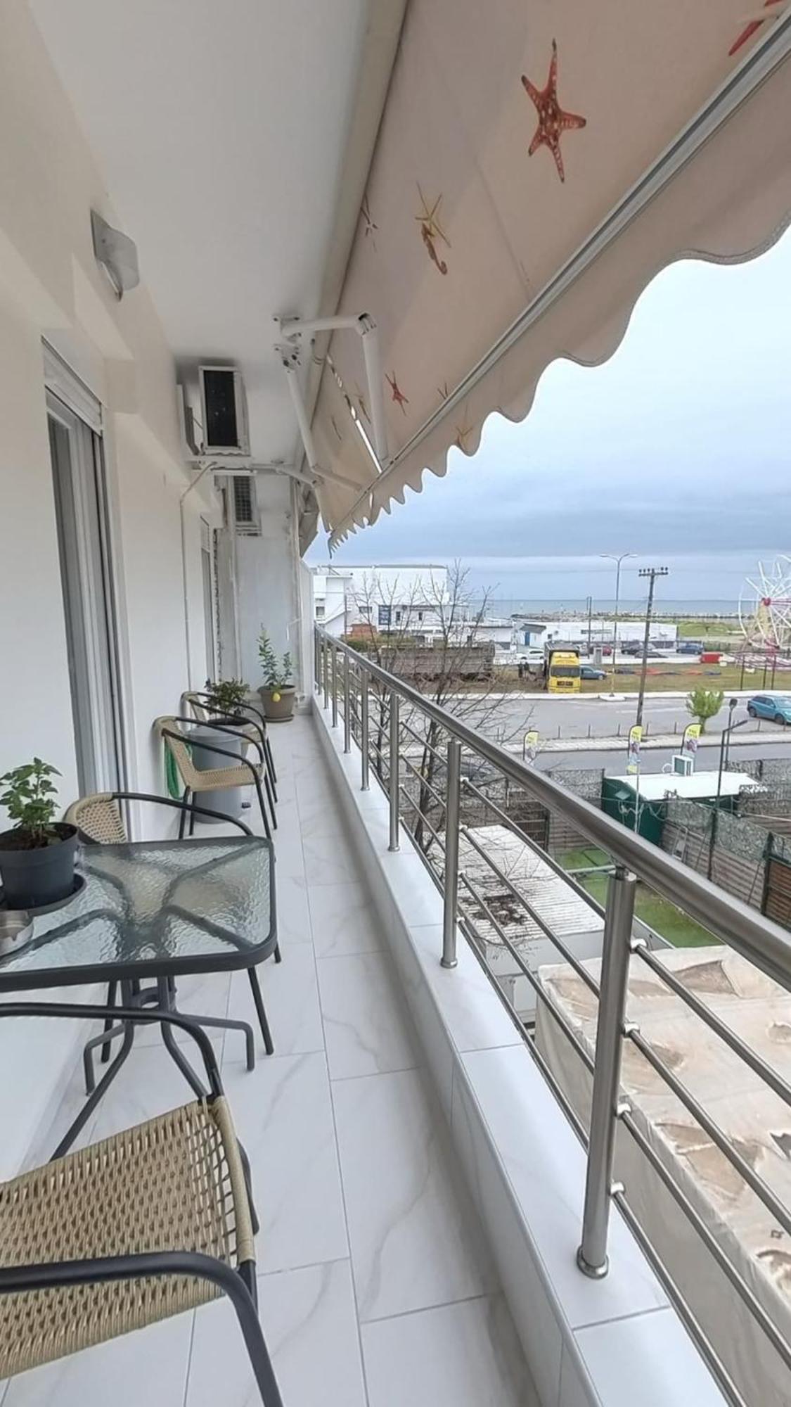 Cozy Sea View Apartment In Paralia Buitenkant foto
